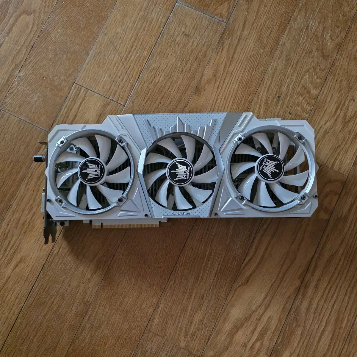 갤럭시 GTX 1070 HOF